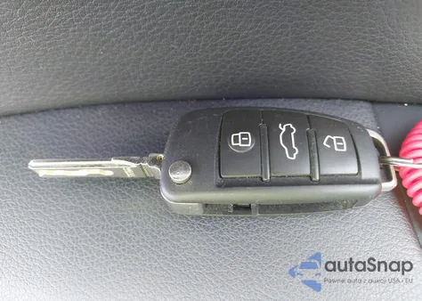 2016 Audi Q3 2.0T Premium Plus z USA, uszkodzony, nr VIN WA1BFCFS8GR019140